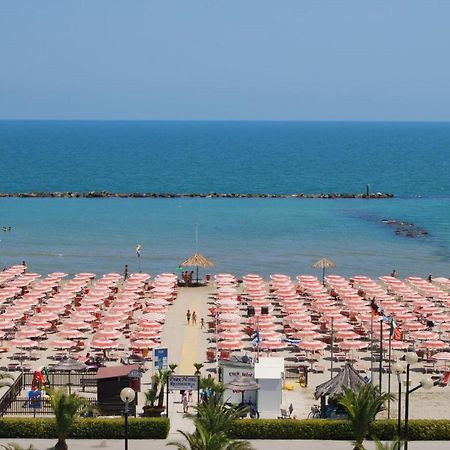 Villa Rosa Di Martinsicuro Villa Luigi Hotel & Restaurant Nuova Gestione מראה חיצוני תמונה