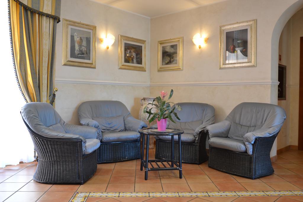 Villa Rosa Di Martinsicuro Villa Luigi Hotel & Restaurant Nuova Gestione מראה חיצוני תמונה
