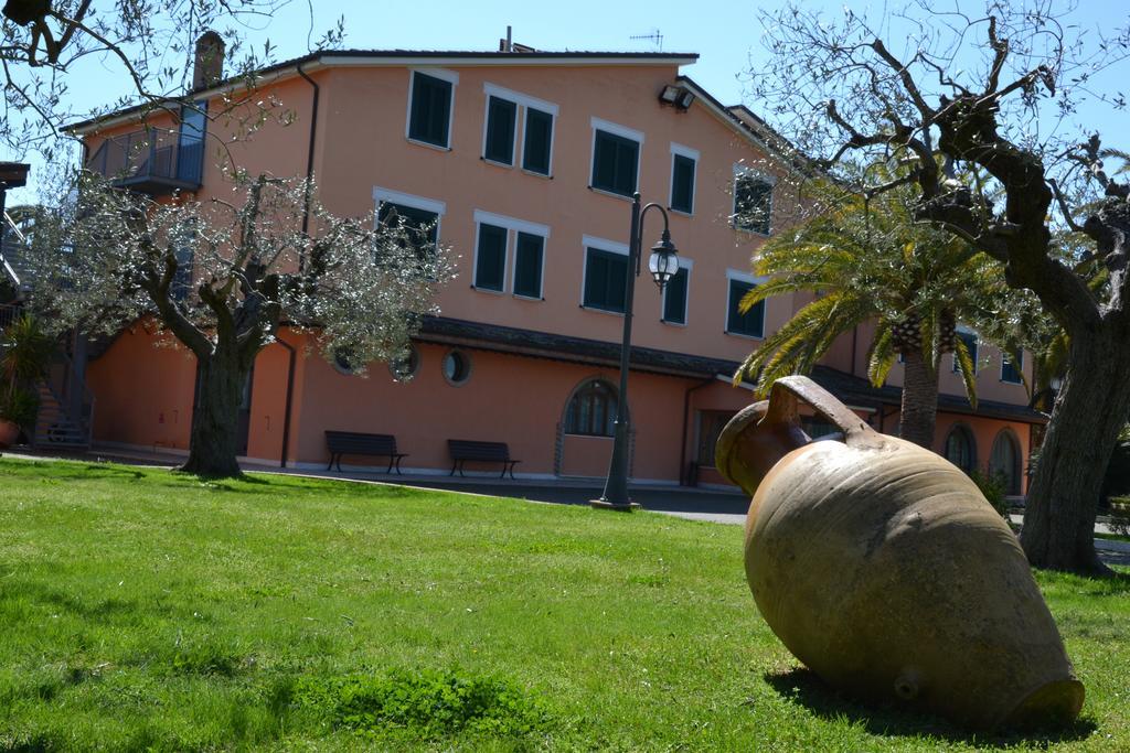 Villa Rosa Di Martinsicuro Villa Luigi Hotel & Restaurant Nuova Gestione מראה חיצוני תמונה