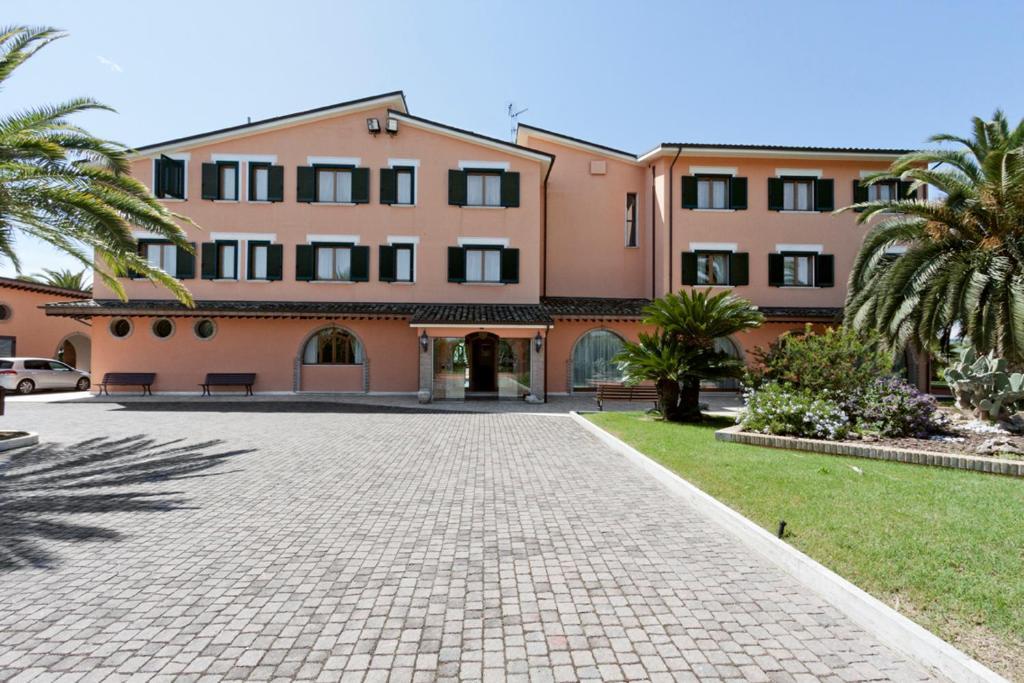 Villa Rosa Di Martinsicuro Villa Luigi Hotel & Restaurant Nuova Gestione מראה חיצוני תמונה