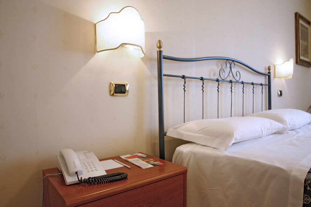 Villa Rosa Di Martinsicuro Villa Luigi Hotel & Restaurant Nuova Gestione מראה חיצוני תמונה