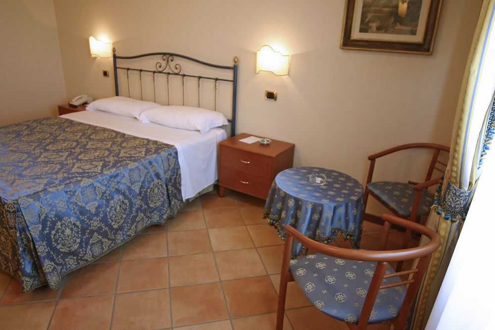 Villa Rosa Di Martinsicuro Villa Luigi Hotel & Restaurant Nuova Gestione מראה חיצוני תמונה