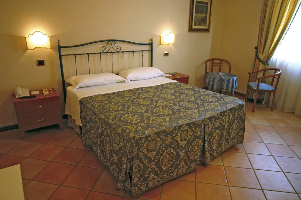 Villa Rosa Di Martinsicuro Villa Luigi Hotel & Restaurant Nuova Gestione מראה חיצוני תמונה