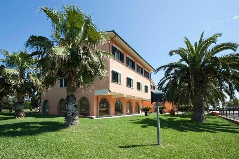 Villa Rosa Di Martinsicuro Villa Luigi Hotel & Restaurant Nuova Gestione מראה חיצוני תמונה