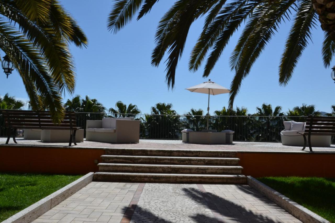 Villa Rosa Di Martinsicuro Villa Luigi Hotel & Restaurant Nuova Gestione מראה חיצוני תמונה